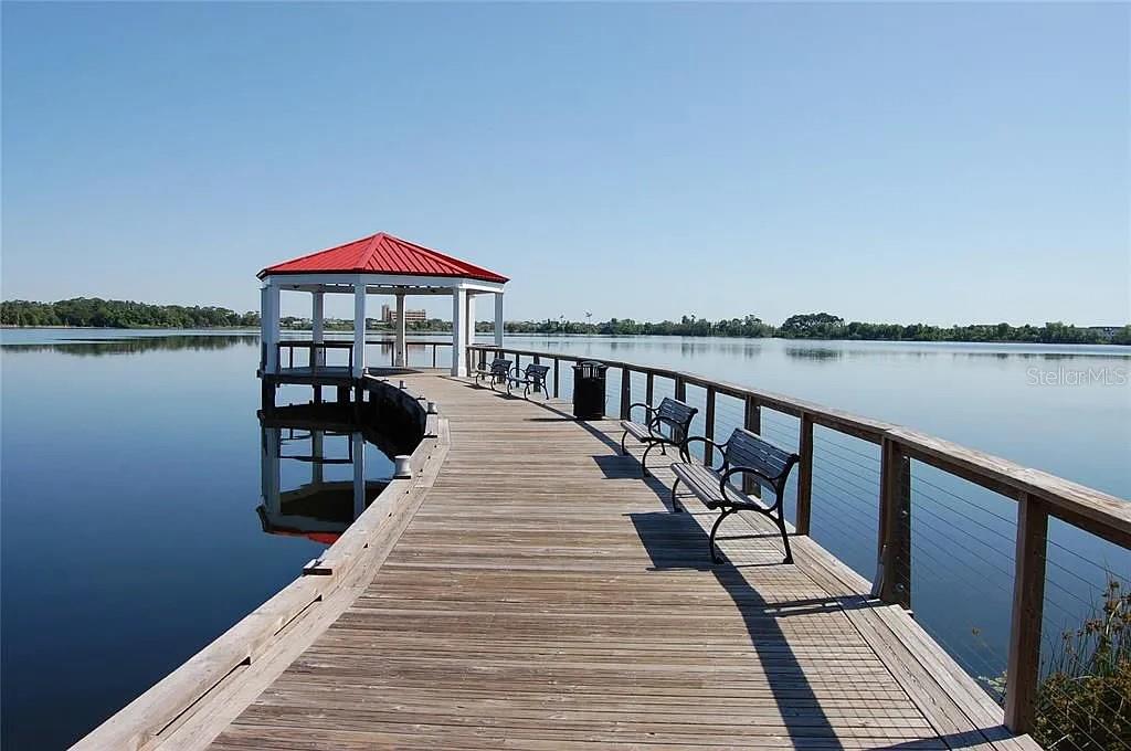 Listing photo id 44 for 5310 Horton Lane
