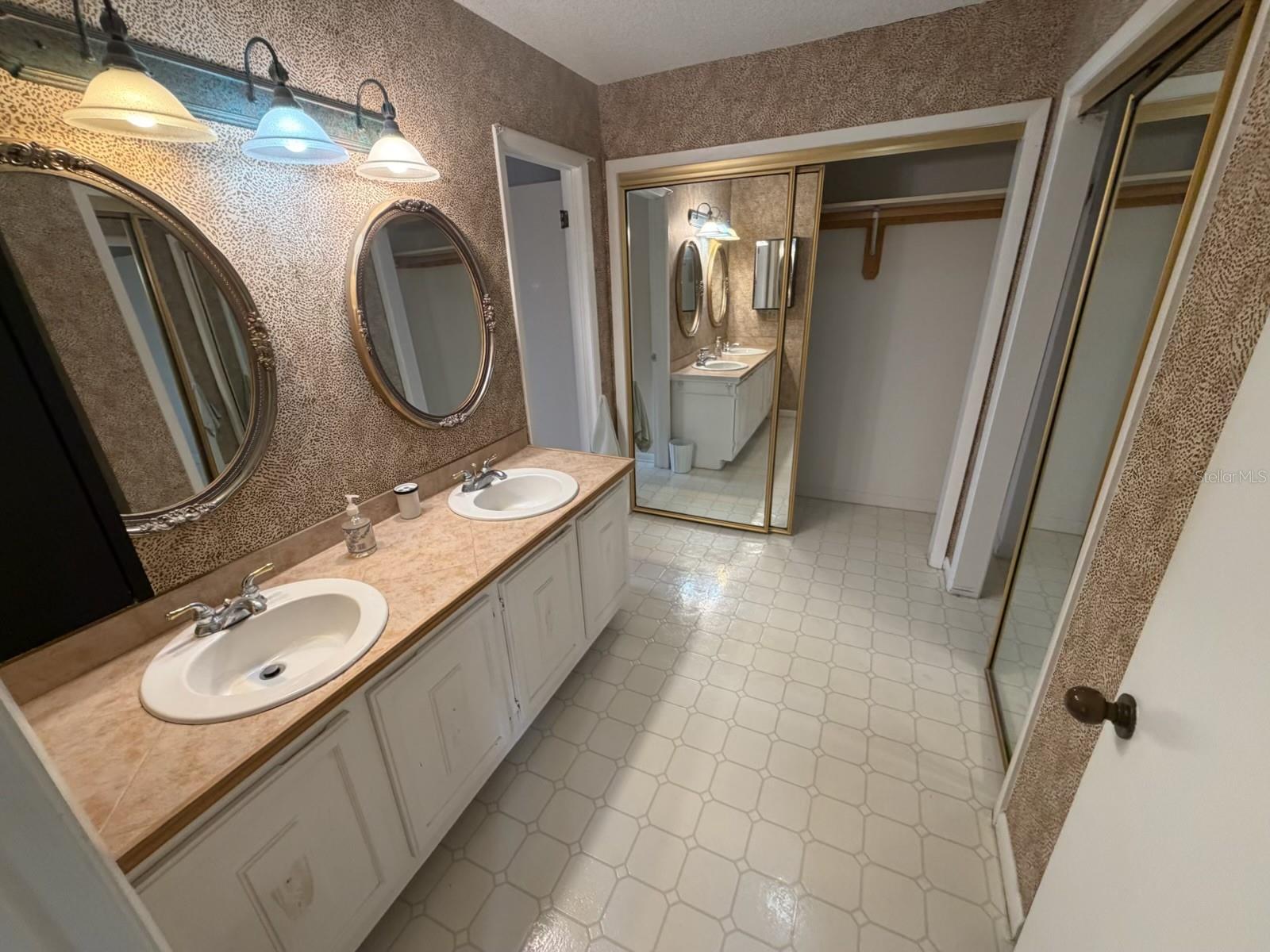 Image 13 of 18 For 4836 Pebble Beach Drive B