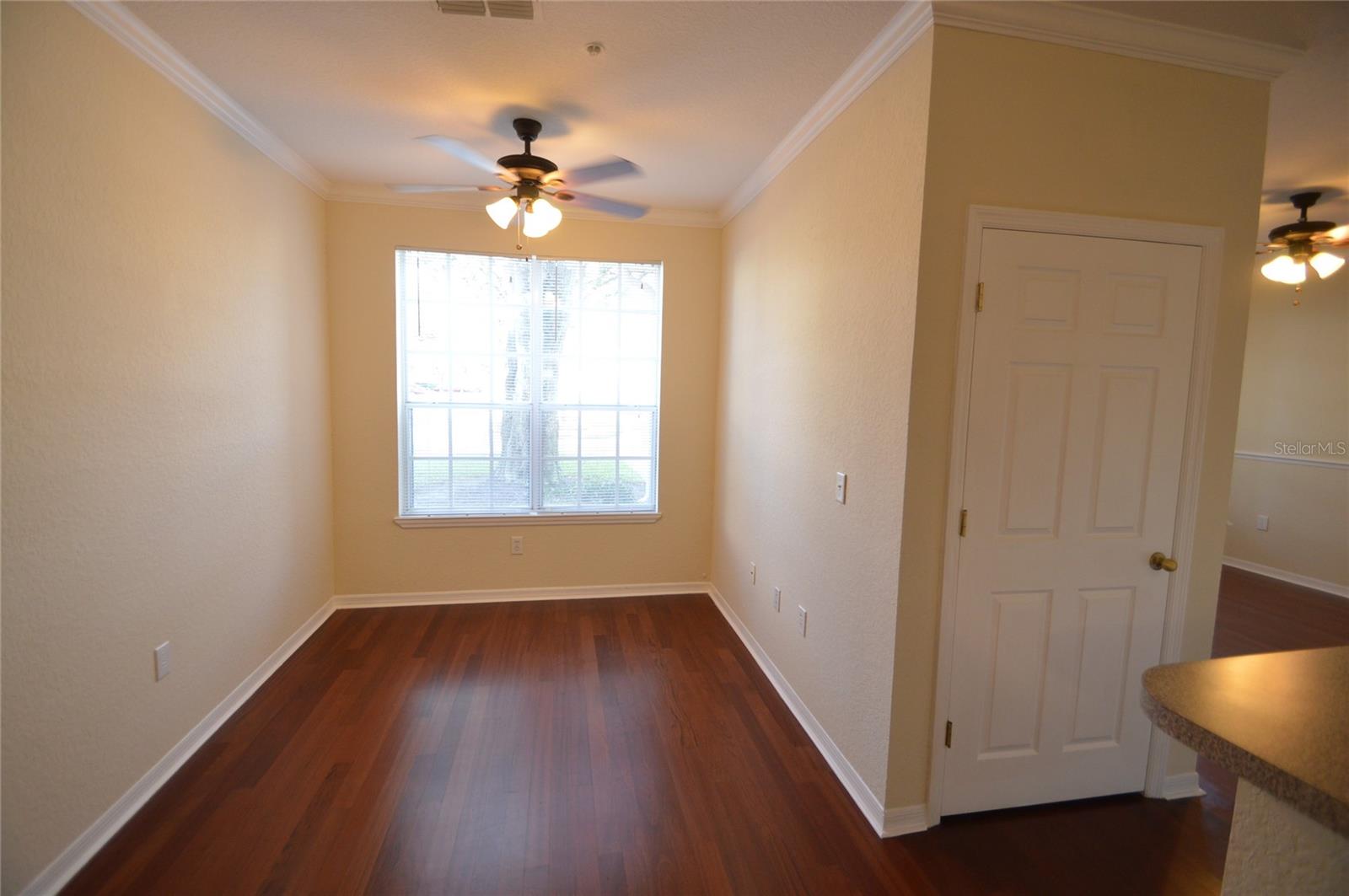 Image 5 of 9 For 852 Grand Regency Point 100