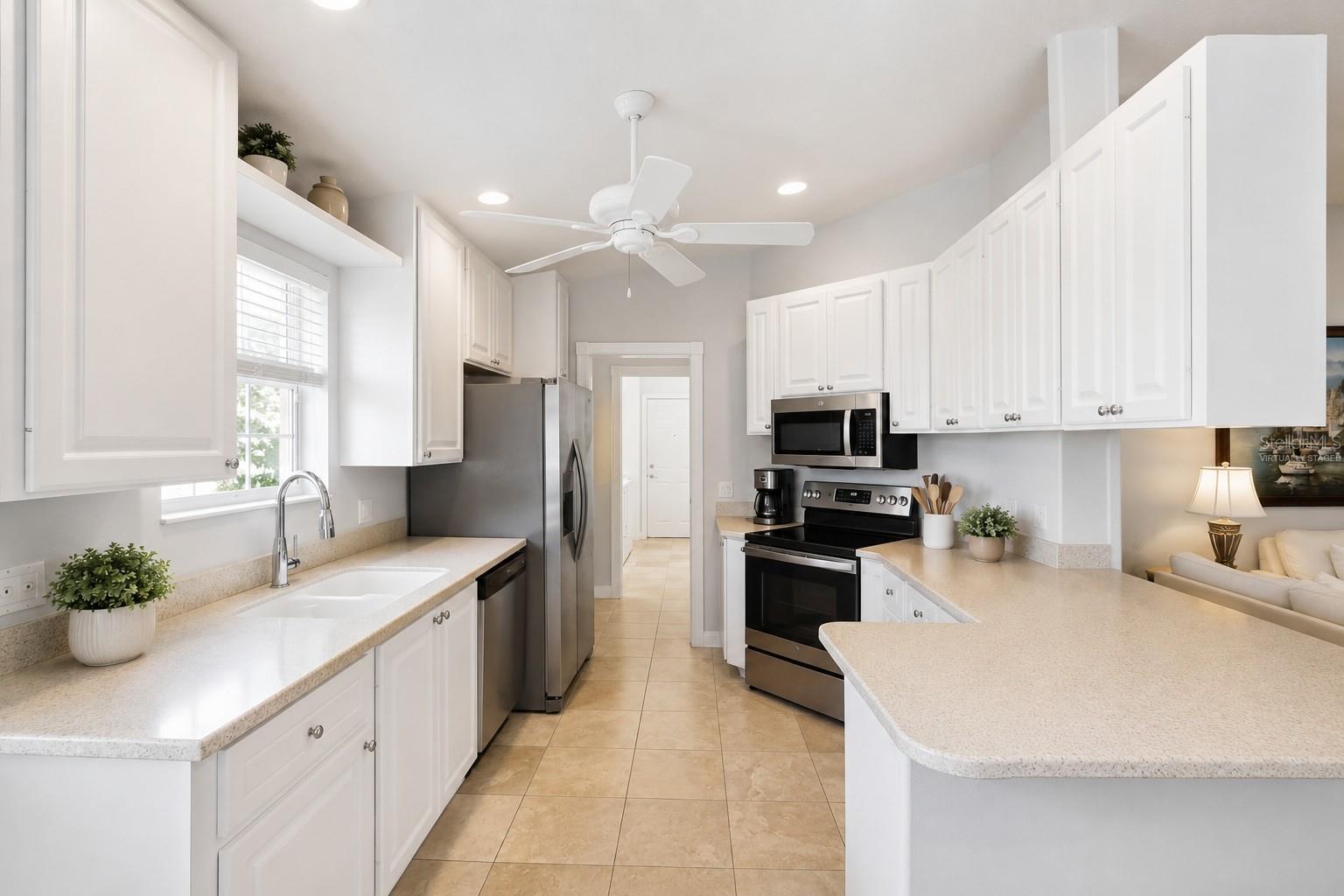 Image 8 of 76 For 11844 Astilbe Drive