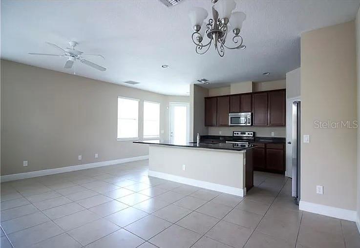 Image 5 of 23 For 8602 Via Tavoleria Way