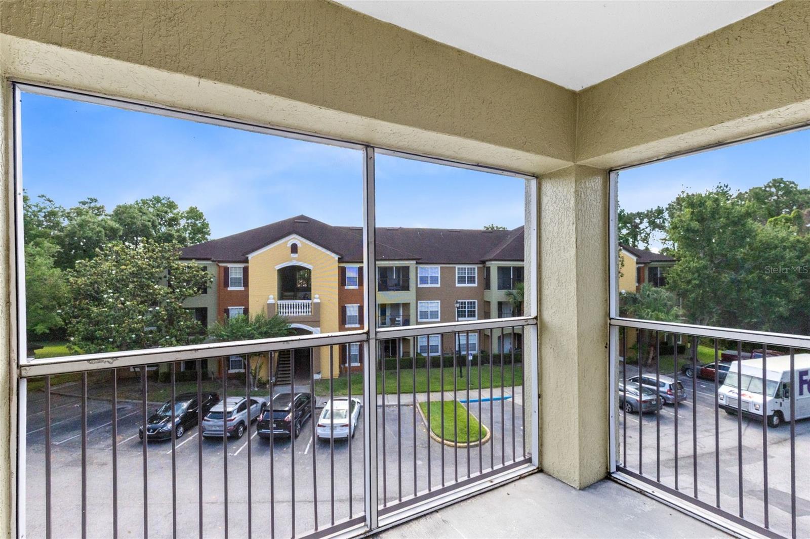 Image 13 of 23 For 12602 Crest Springs Lane 1331