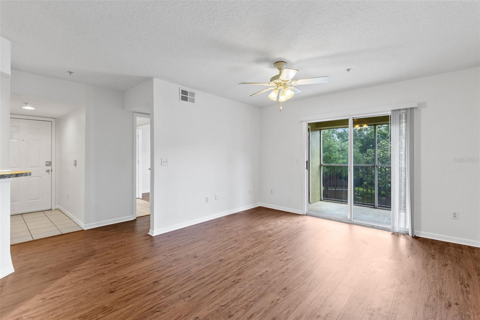 Image 6 of 23 For 12602 Crest Springs Lane 1331