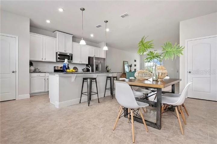 Image 4 of 24 For 6224 Aralia Ivy Lane