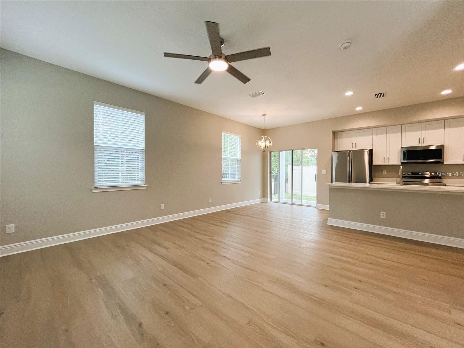 Image 5 of 28 For 2238 Bumby Avenue 160