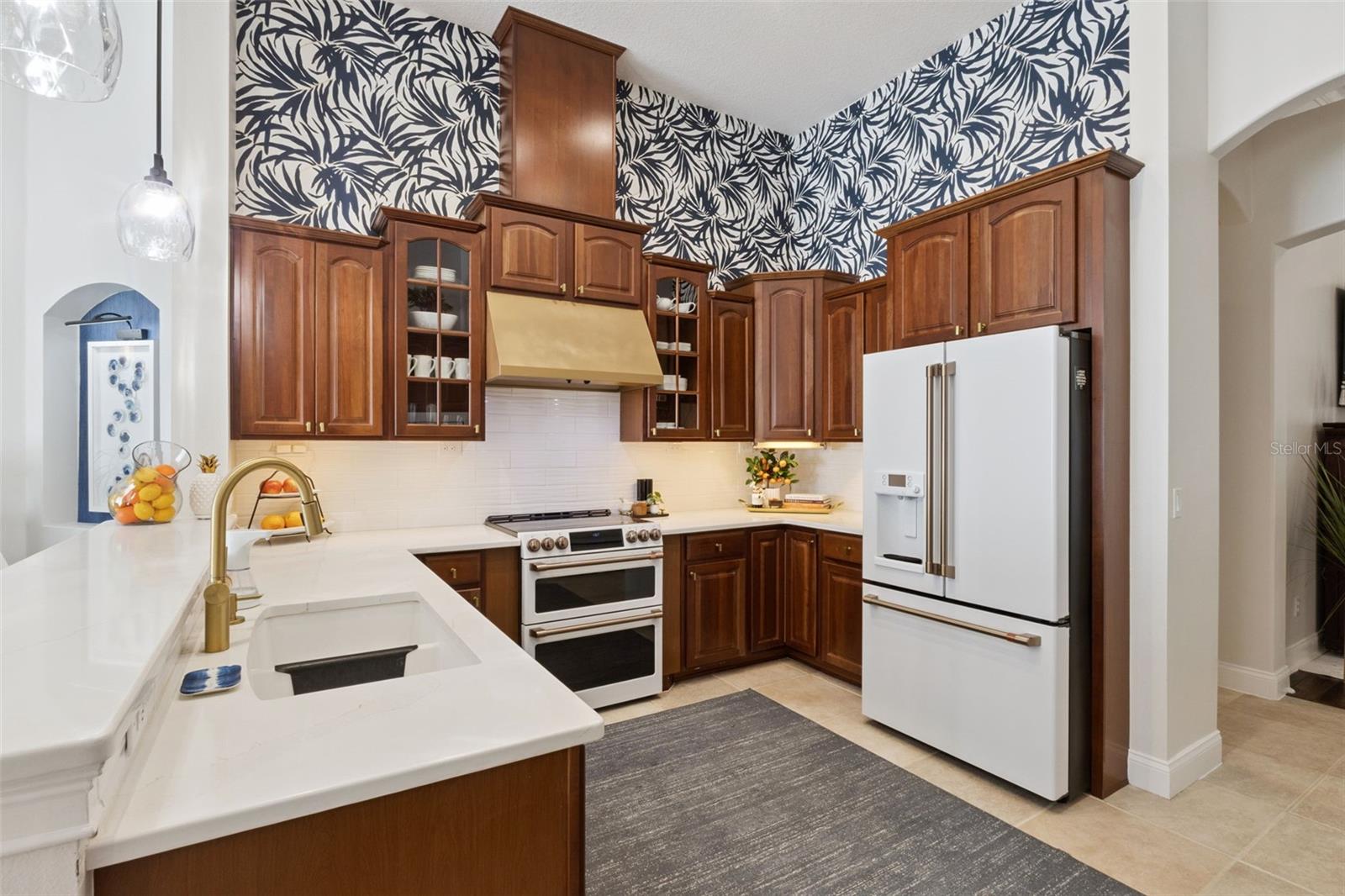 Image 8 of 28 For 6018 Tremayne Drive