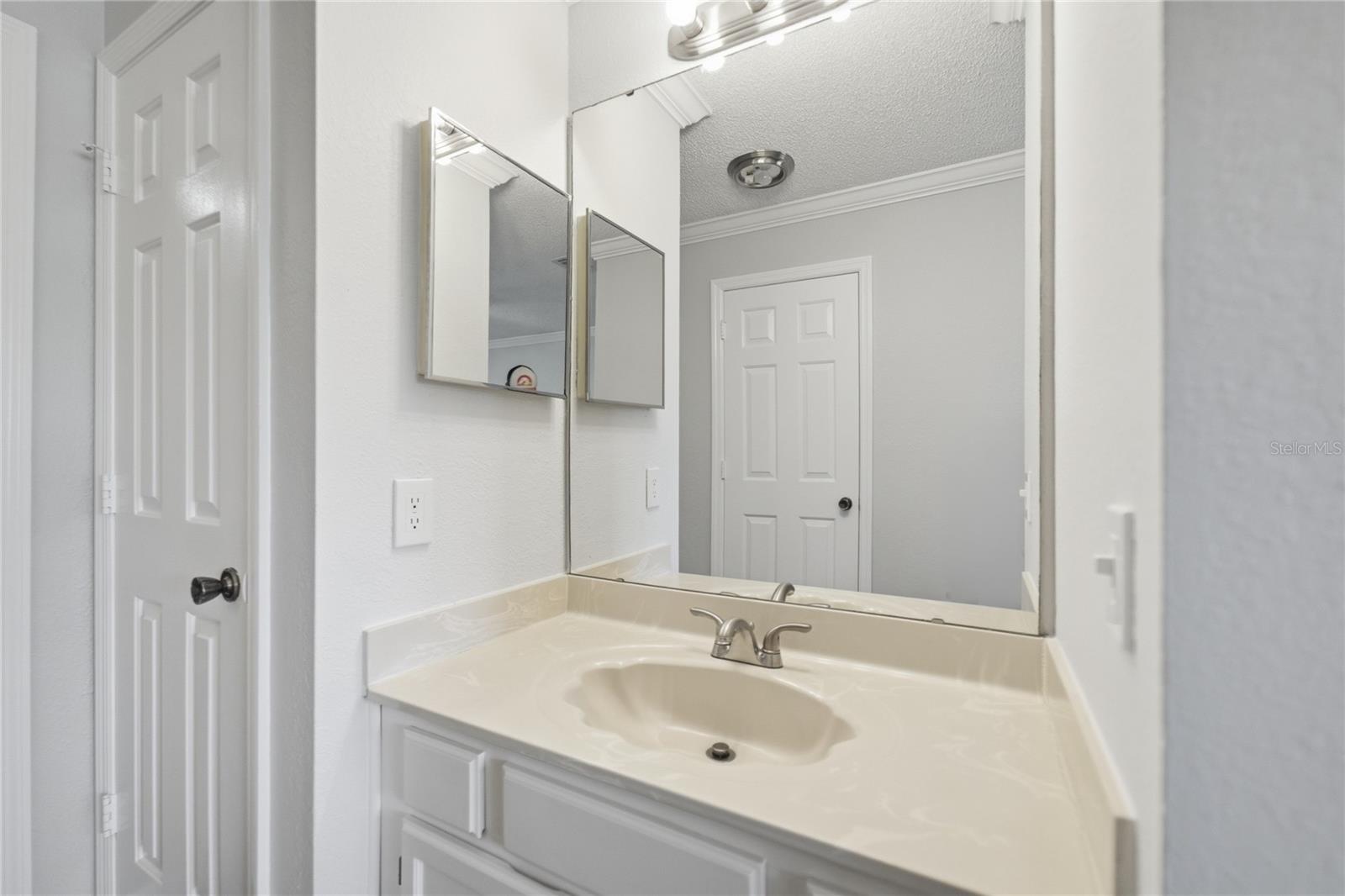 Image 20 of 22 For 4304 Clubside Drive 4304