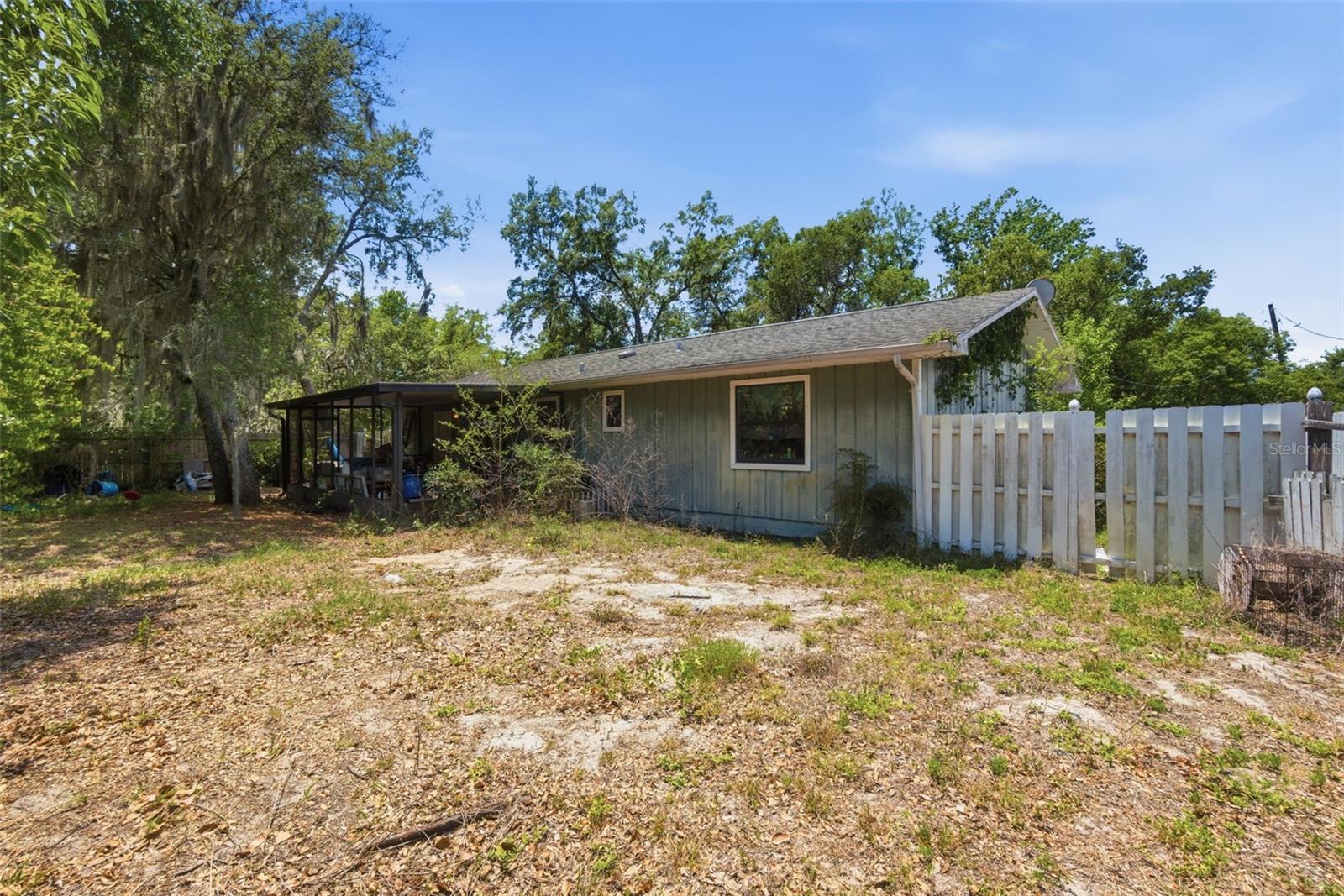 Image 4 of 46 For 35724 Dawn Drive