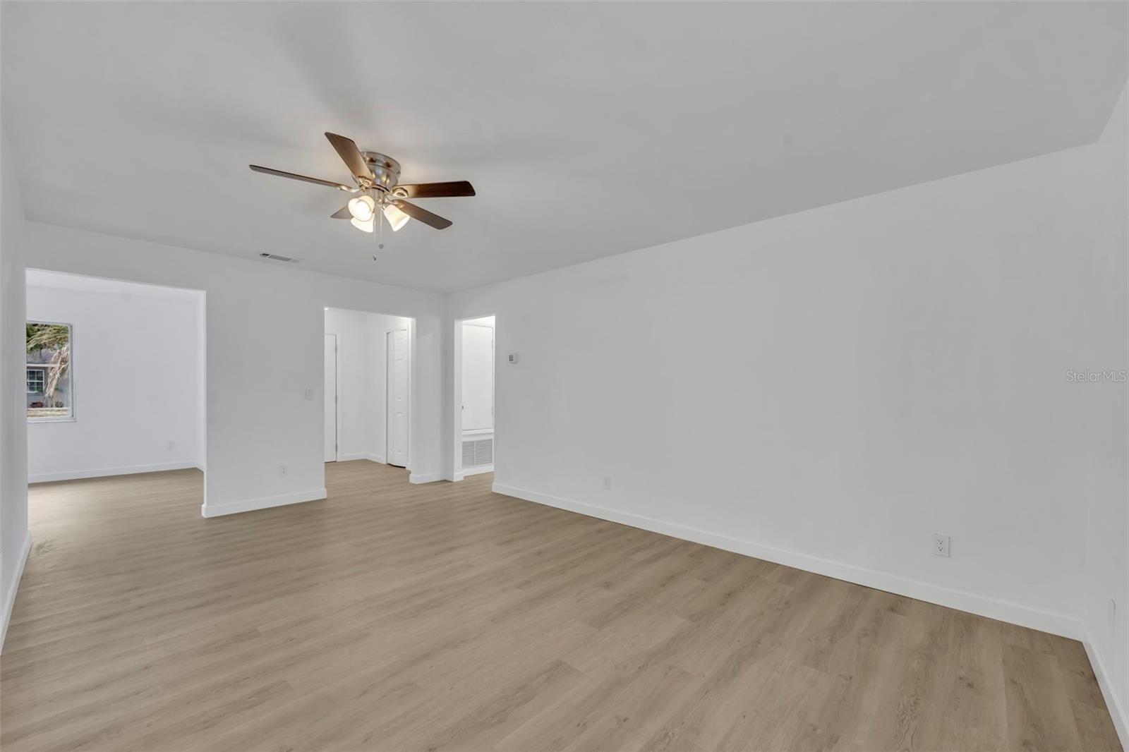 Image 11 of 21 For 8559 Havasu Drive