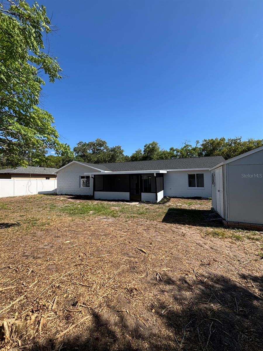 Image 19 of 21 For 8559 Havasu Drive
