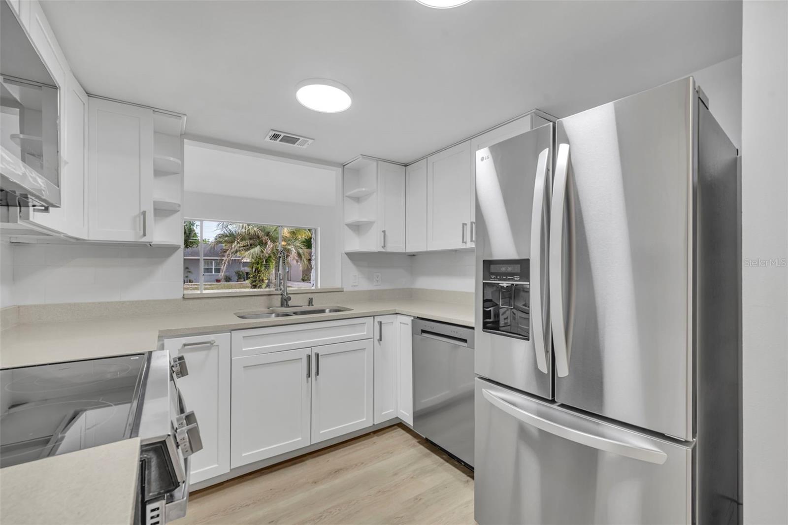 Image 5 of 21 For 8559 Havasu Drive