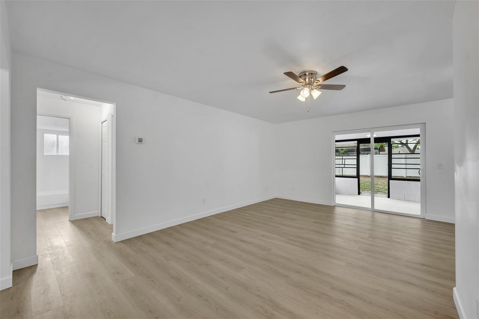 Image 8 of 21 For 8559 Havasu Drive