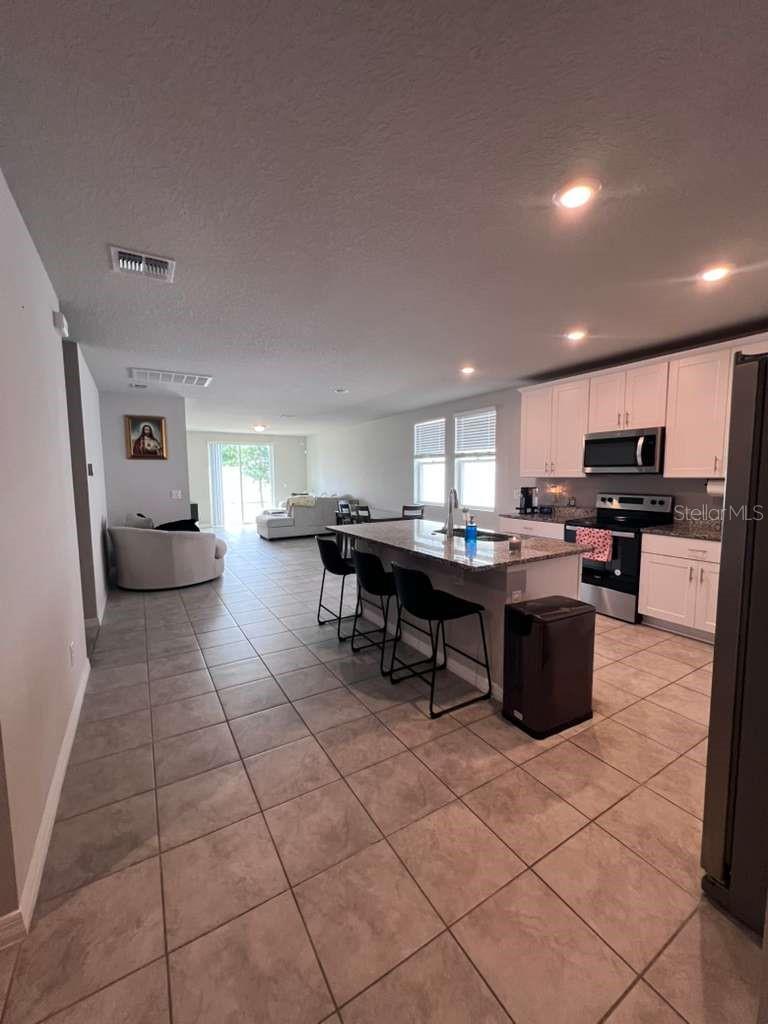 Image 3 of 15 For 560 Jerry Ln