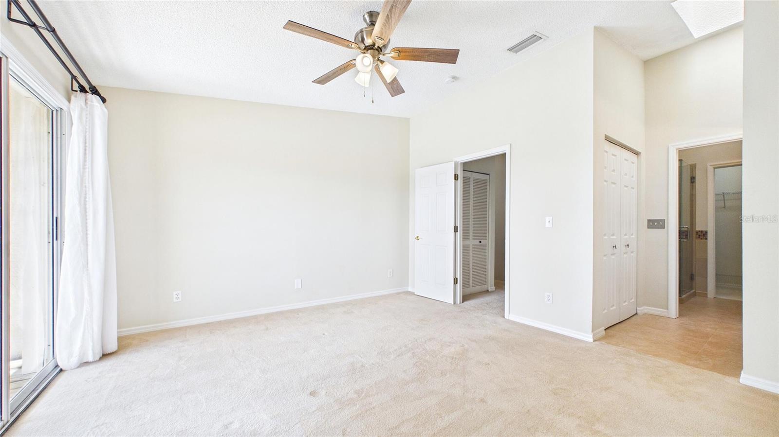 Image 16 of 31 For 323 Madeira Circle