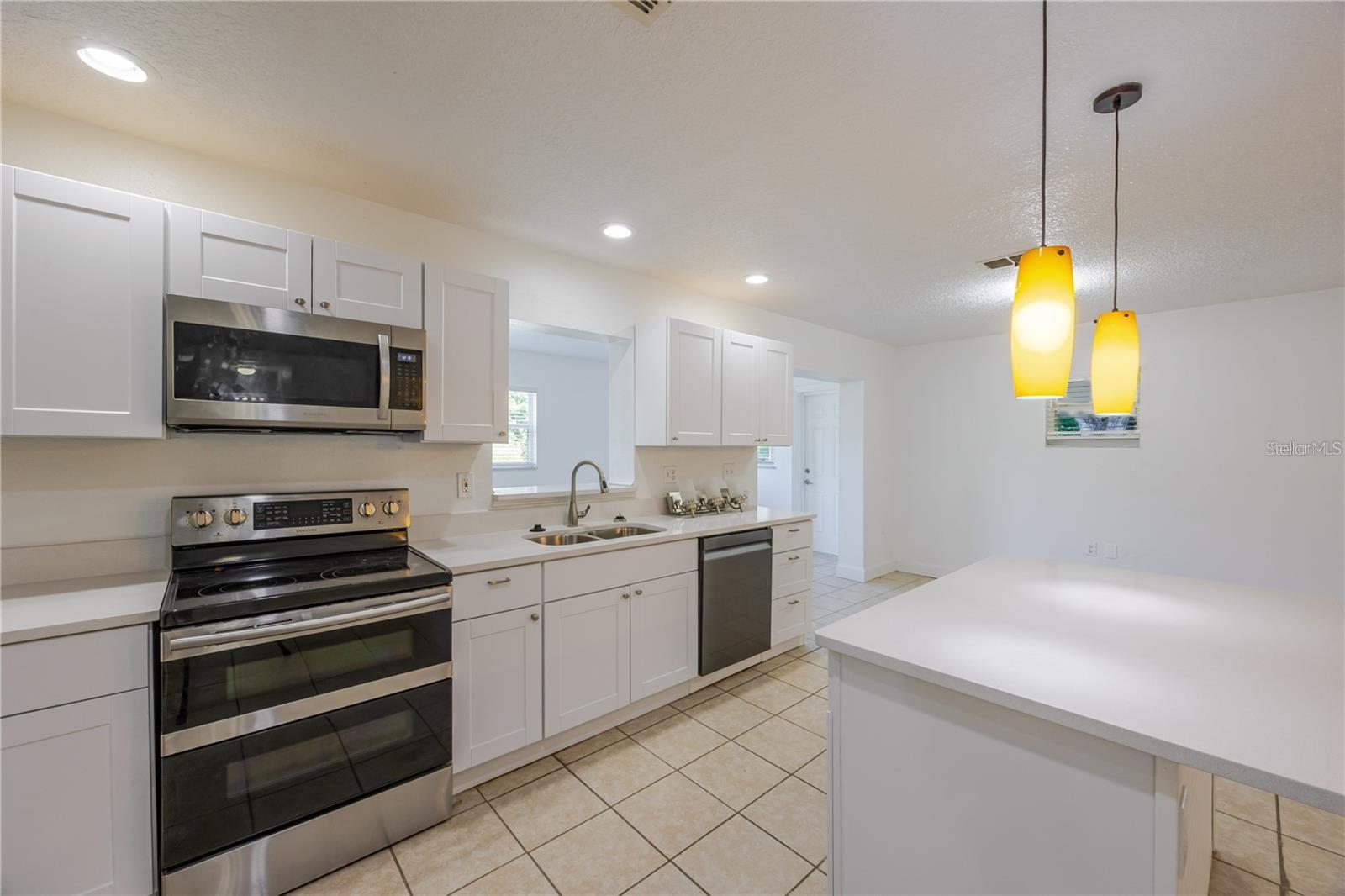 Image 3 of 24 For 495 Orange Avenue