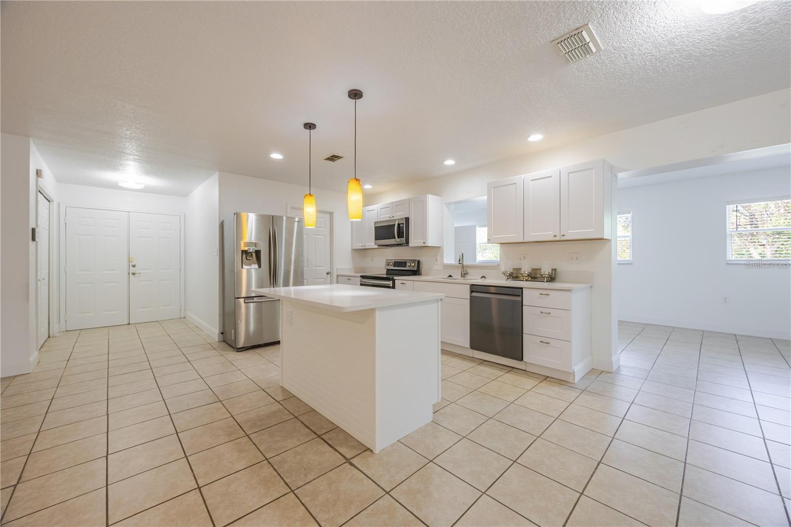 Image 4 of 24 For 495 Orange Avenue