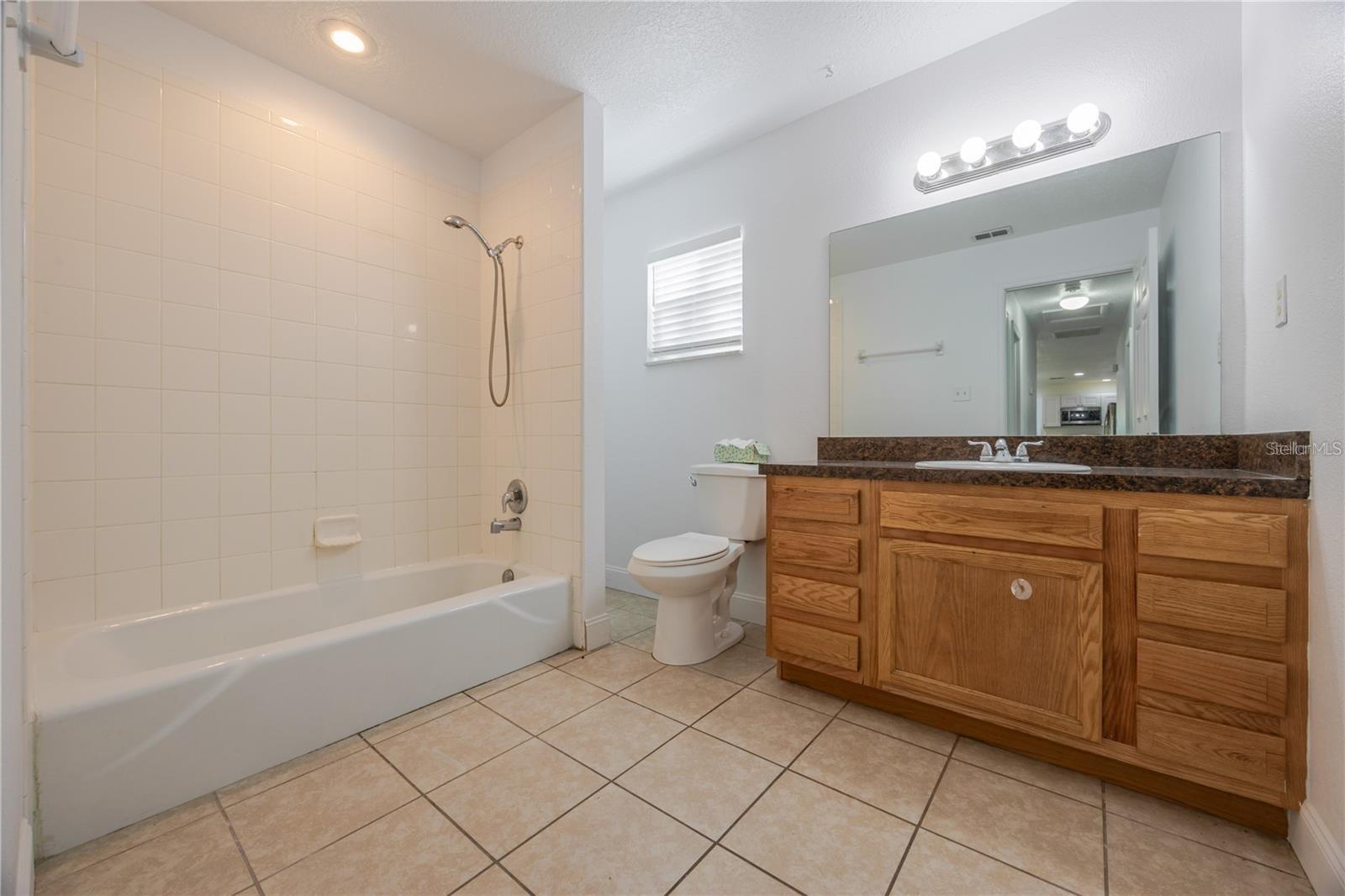 Image 7 of 24 For 495 Orange Avenue