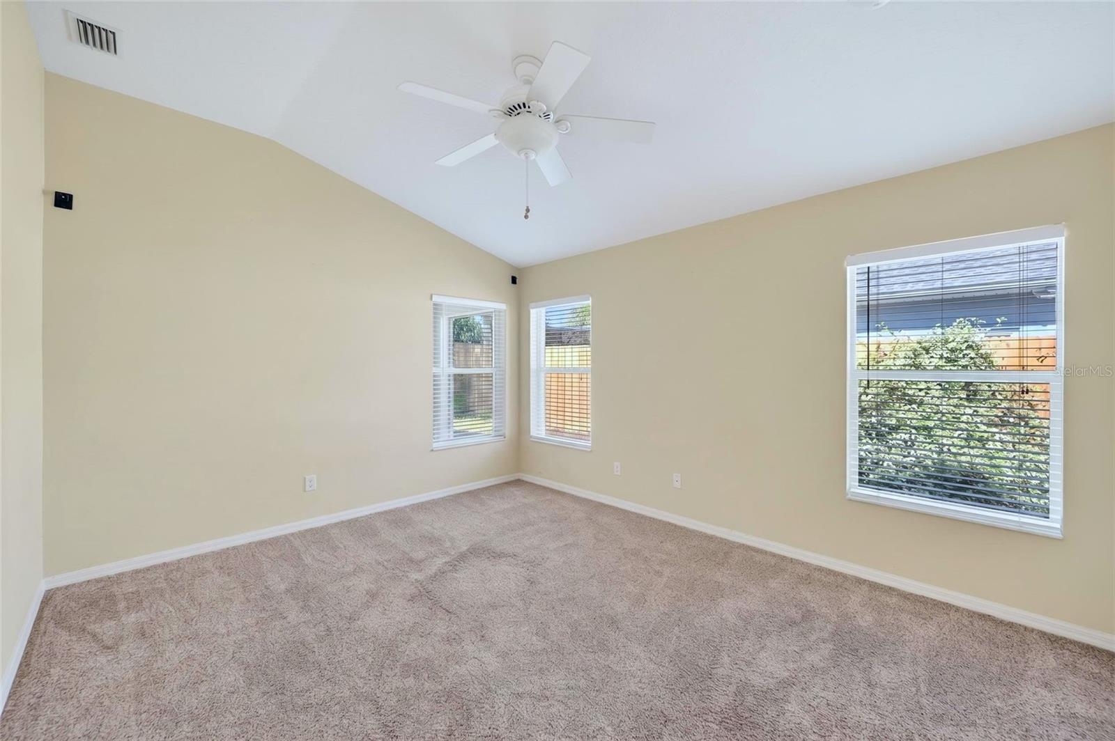 Image 20 of 29 For 1625 Stoneywood Way
