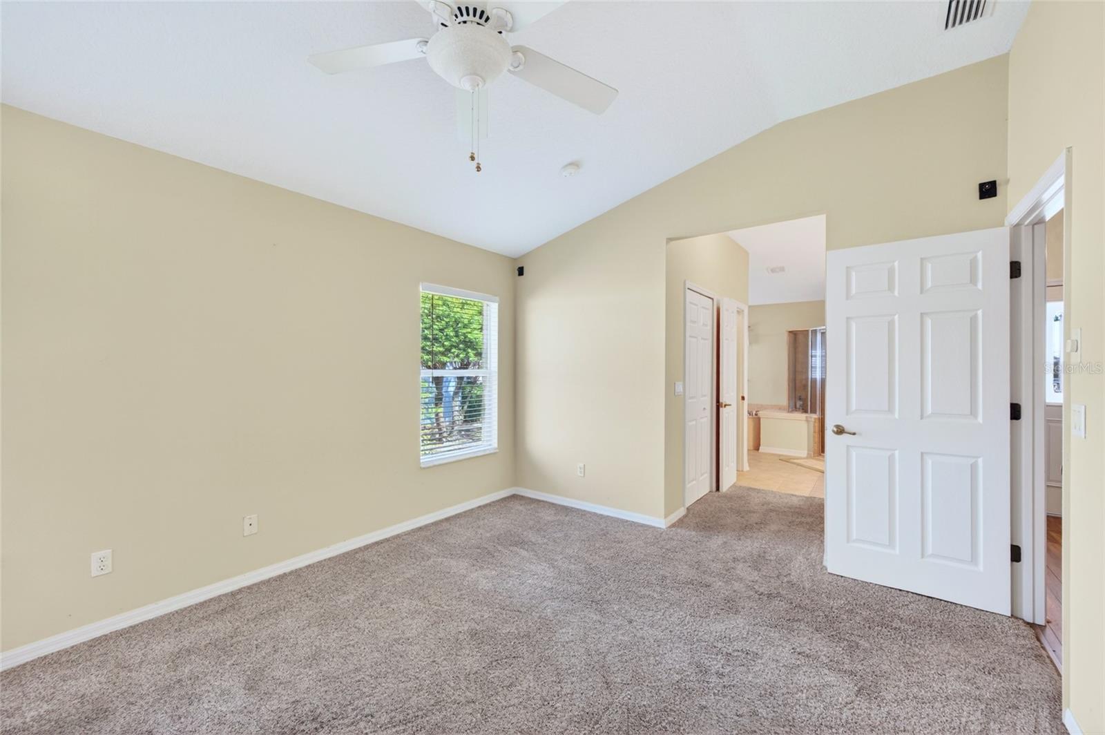 Image 21 of 29 For 1625 Stoneywood Way