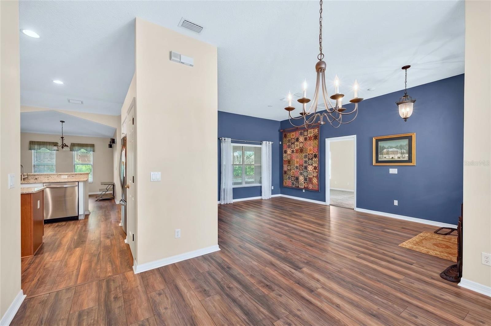 Image 6 of 29 For 1625 Stoneywood Way