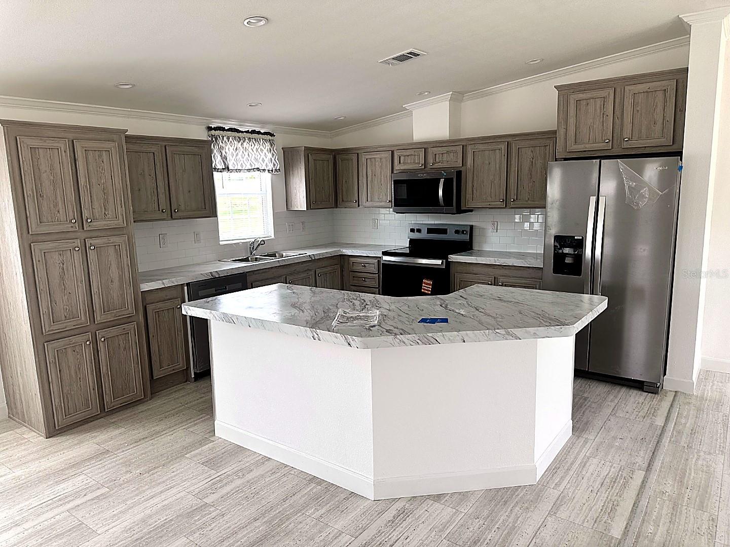 Image 2 of 13 For 3492 Greenbluff Road 1119