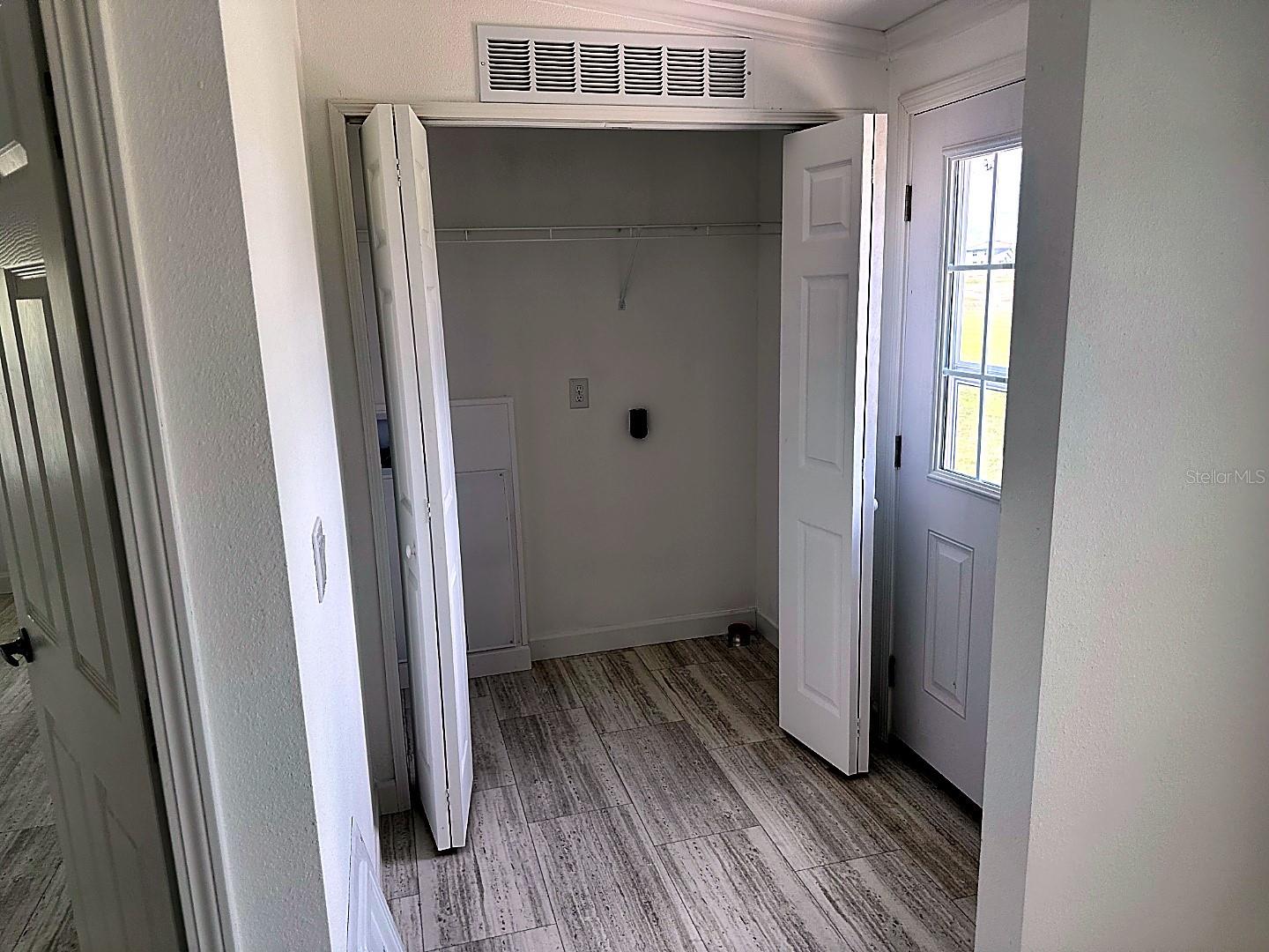 Image 6 of 13 For 3492 Greenbluff Road 1119