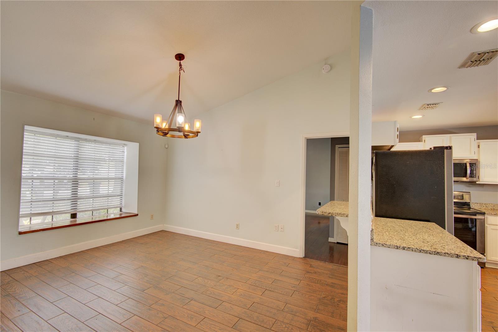 Image 10 of 38 For 1024 Dinero Drive