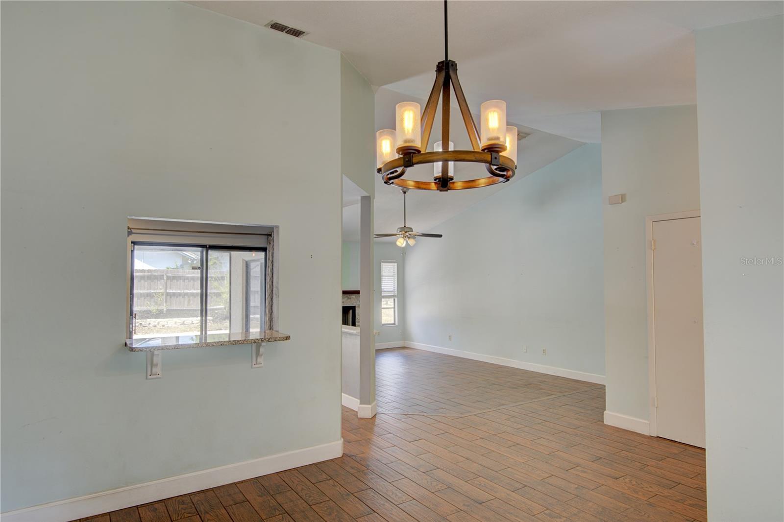 Image 11 of 38 For 1024 Dinero Drive