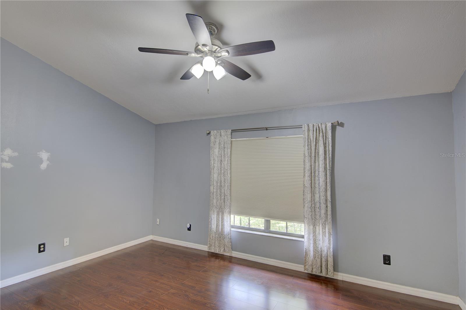 Image 20 of 38 For 1024 Dinero Drive