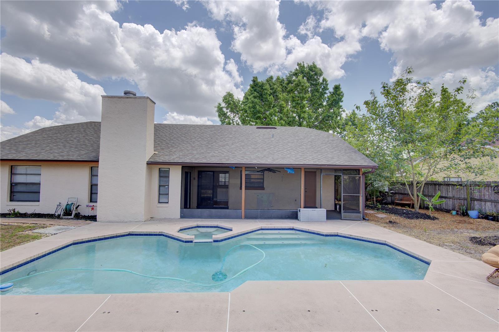 Image 31 of 38 For 1024 Dinero Drive
