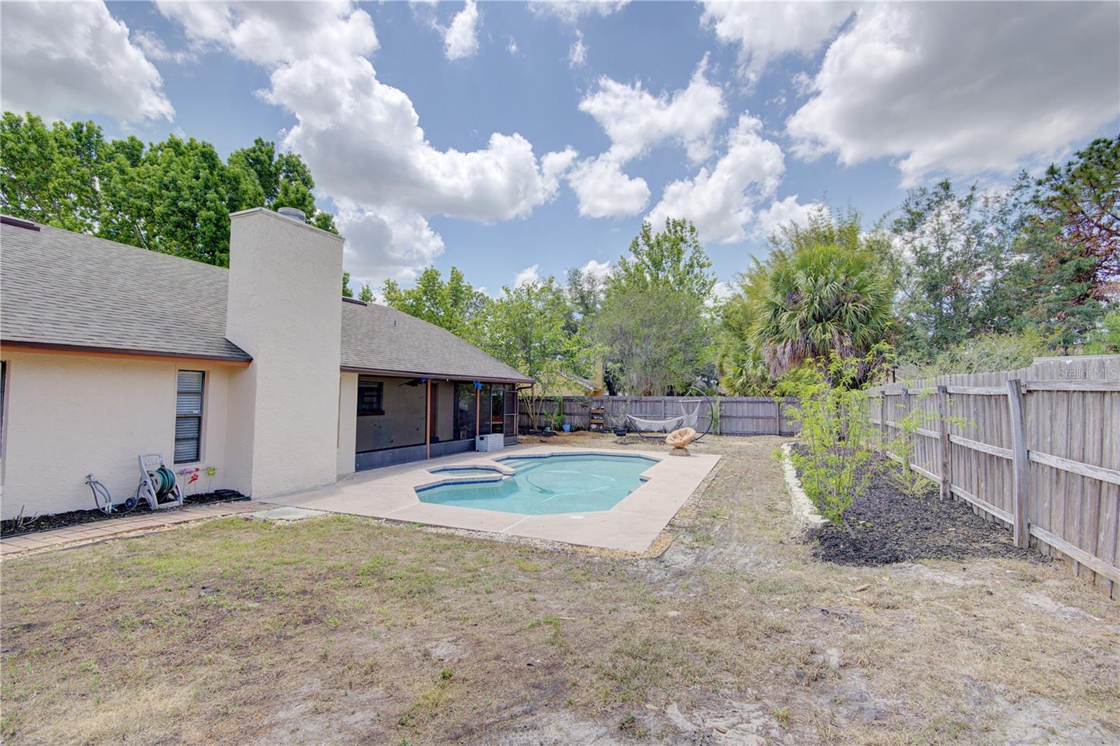 Image 32 of 38 For 1024 Dinero Drive