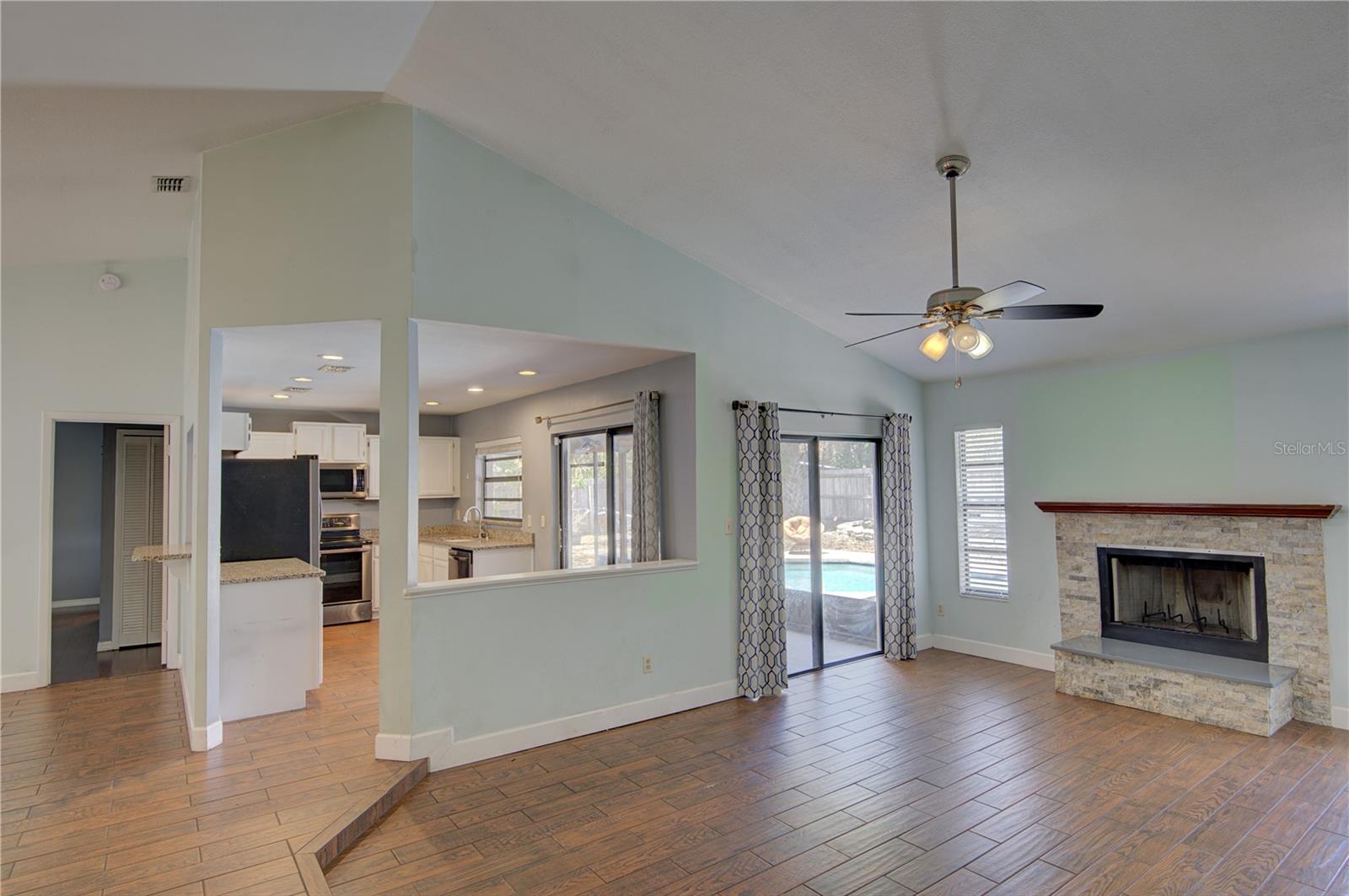 Image 6 of 38 For 1024 Dinero Drive