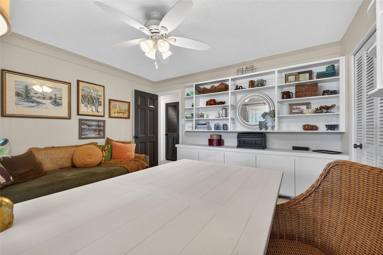 Image 21 of 37 For 1701 Antilles Place
