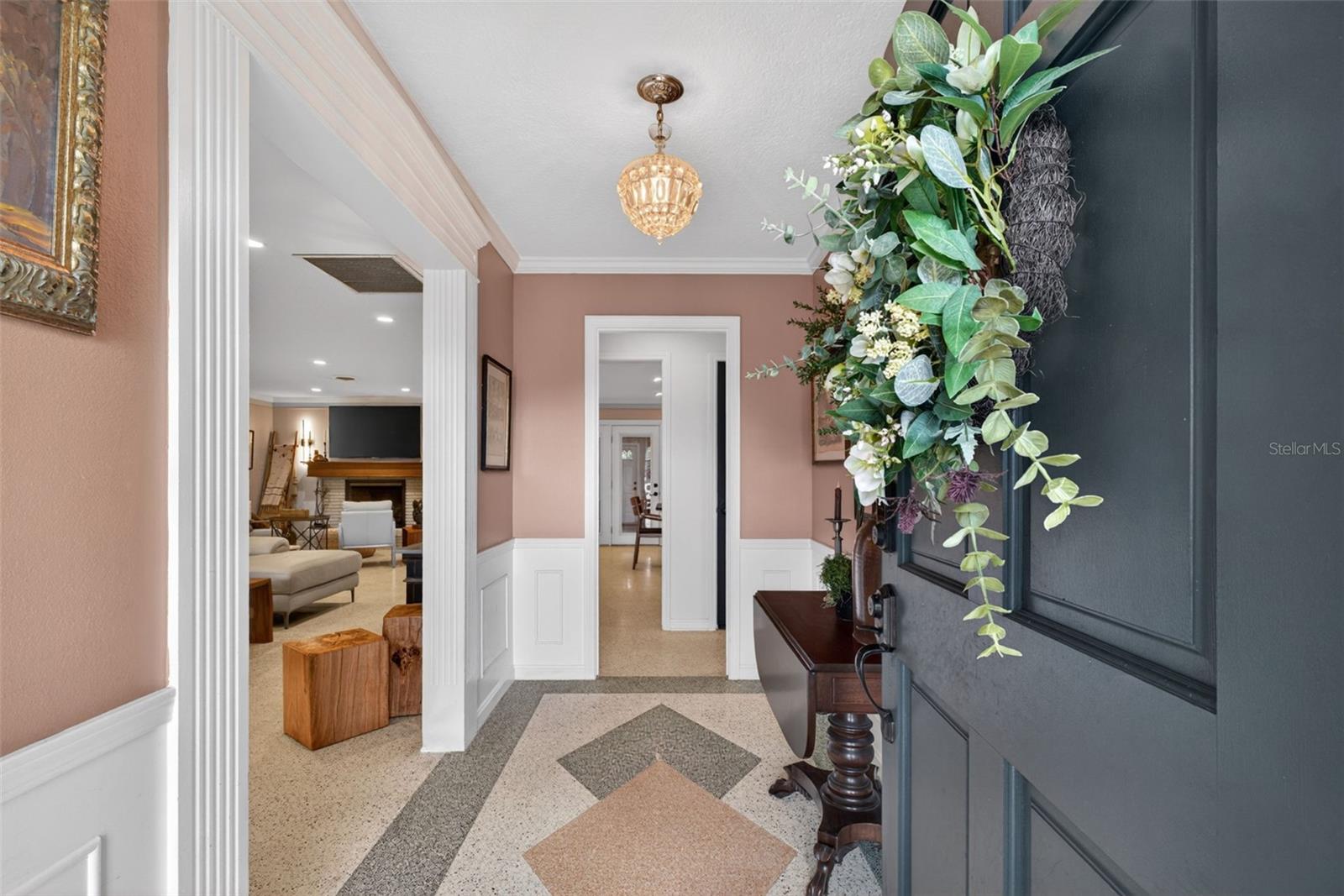 Image 4 of 37 For 1701 Antilles Place