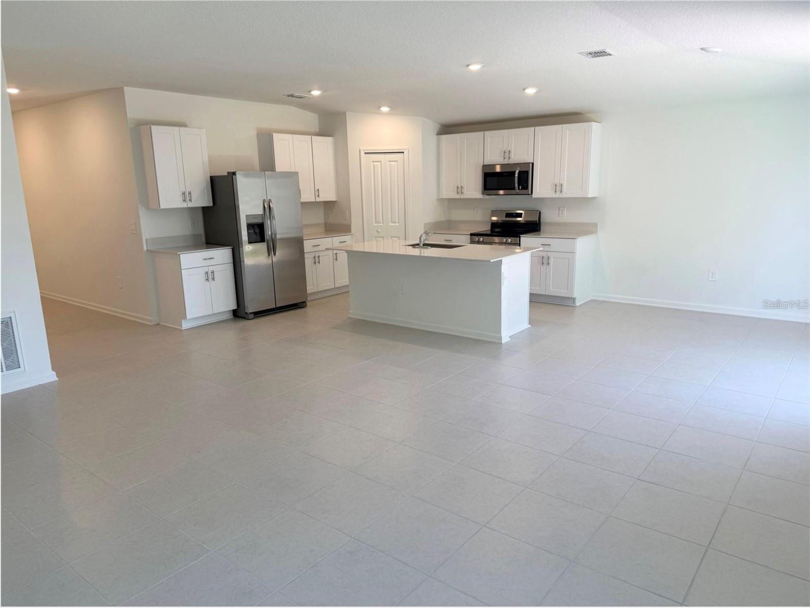 Image 4 of 15 For 5300 Dagenham Drive