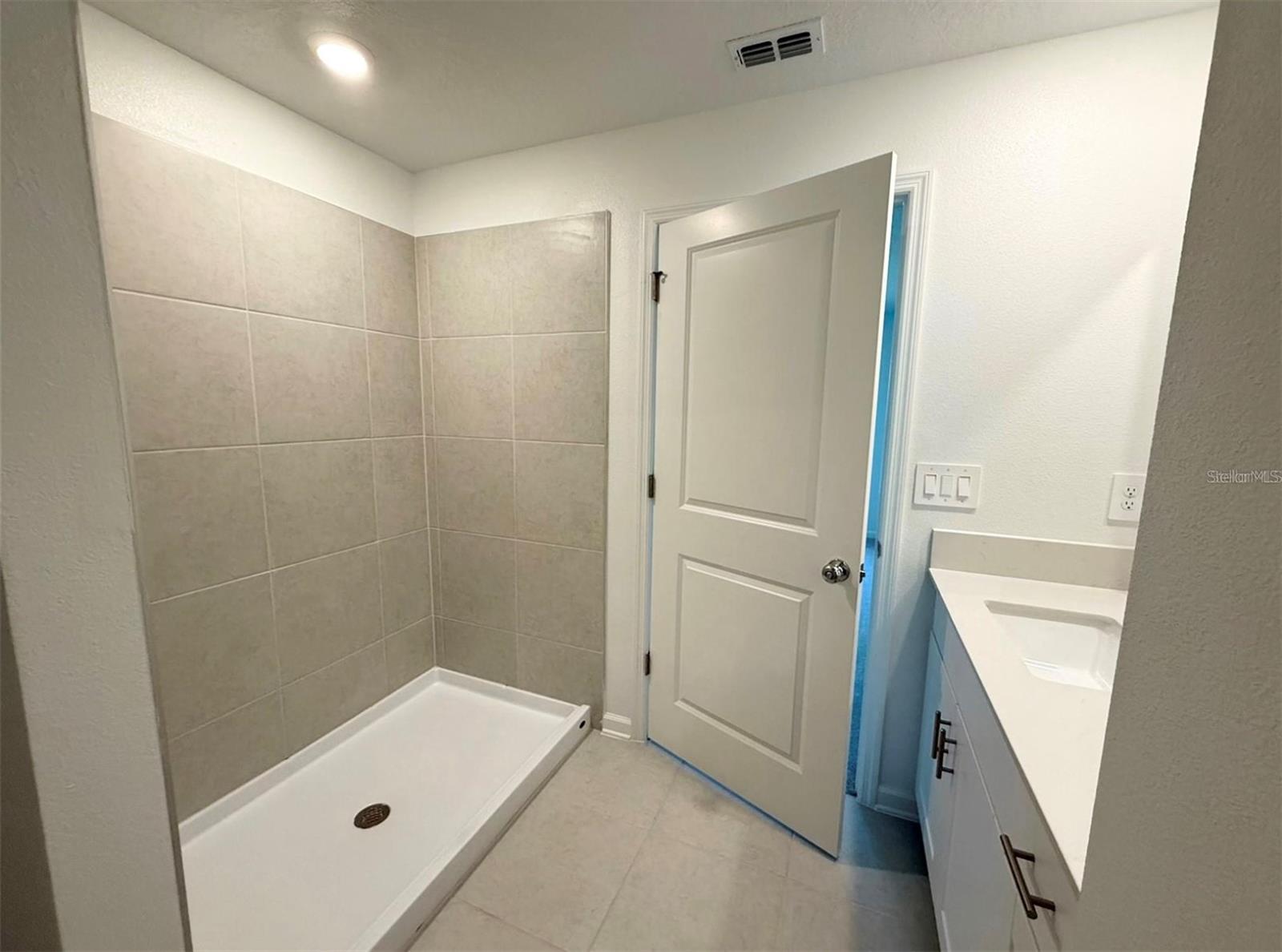 Image 7 of 15 For 5300 Dagenham Drive