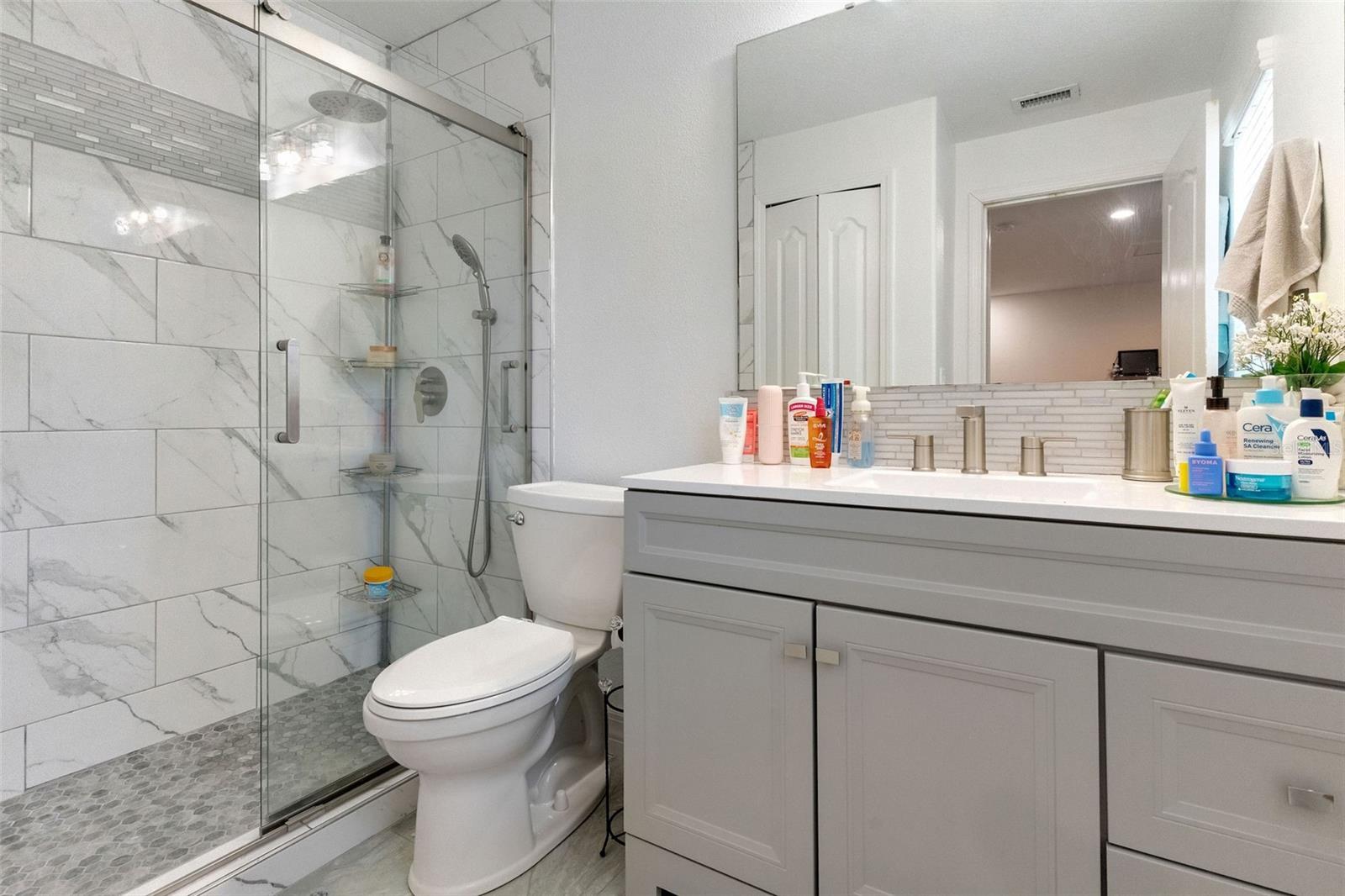 Image 21 of 36 For 14844 Driftwater Drive