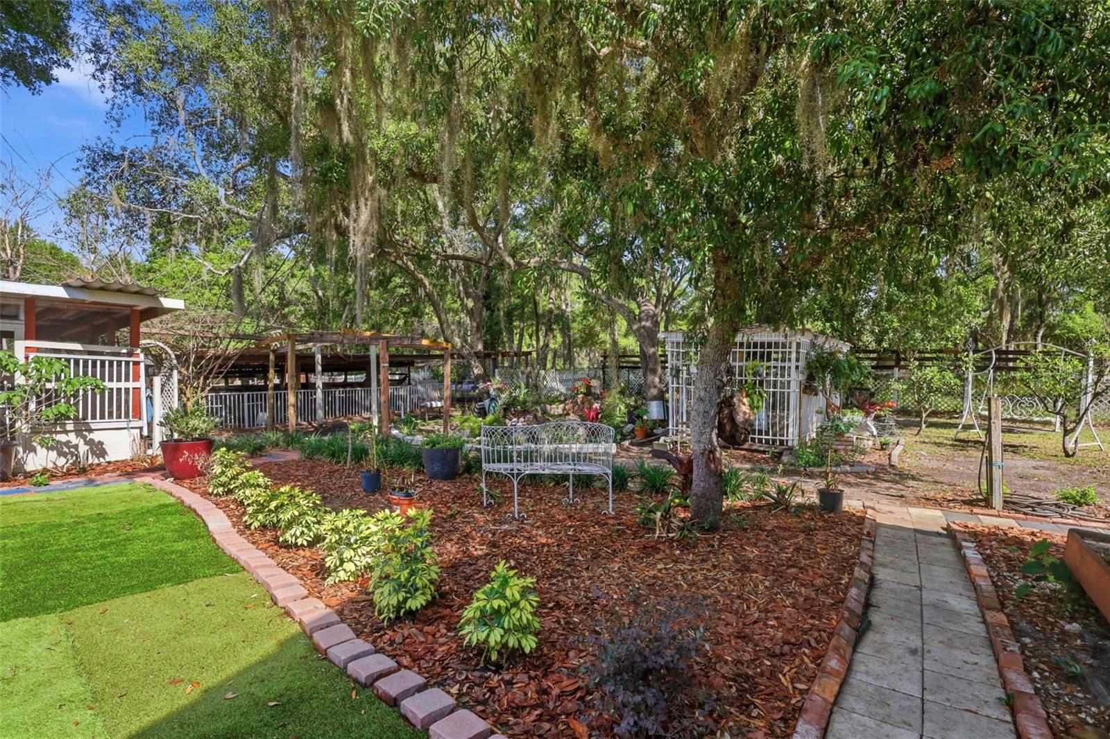 Listing photo id 16 for 1898 Blackwelder Road