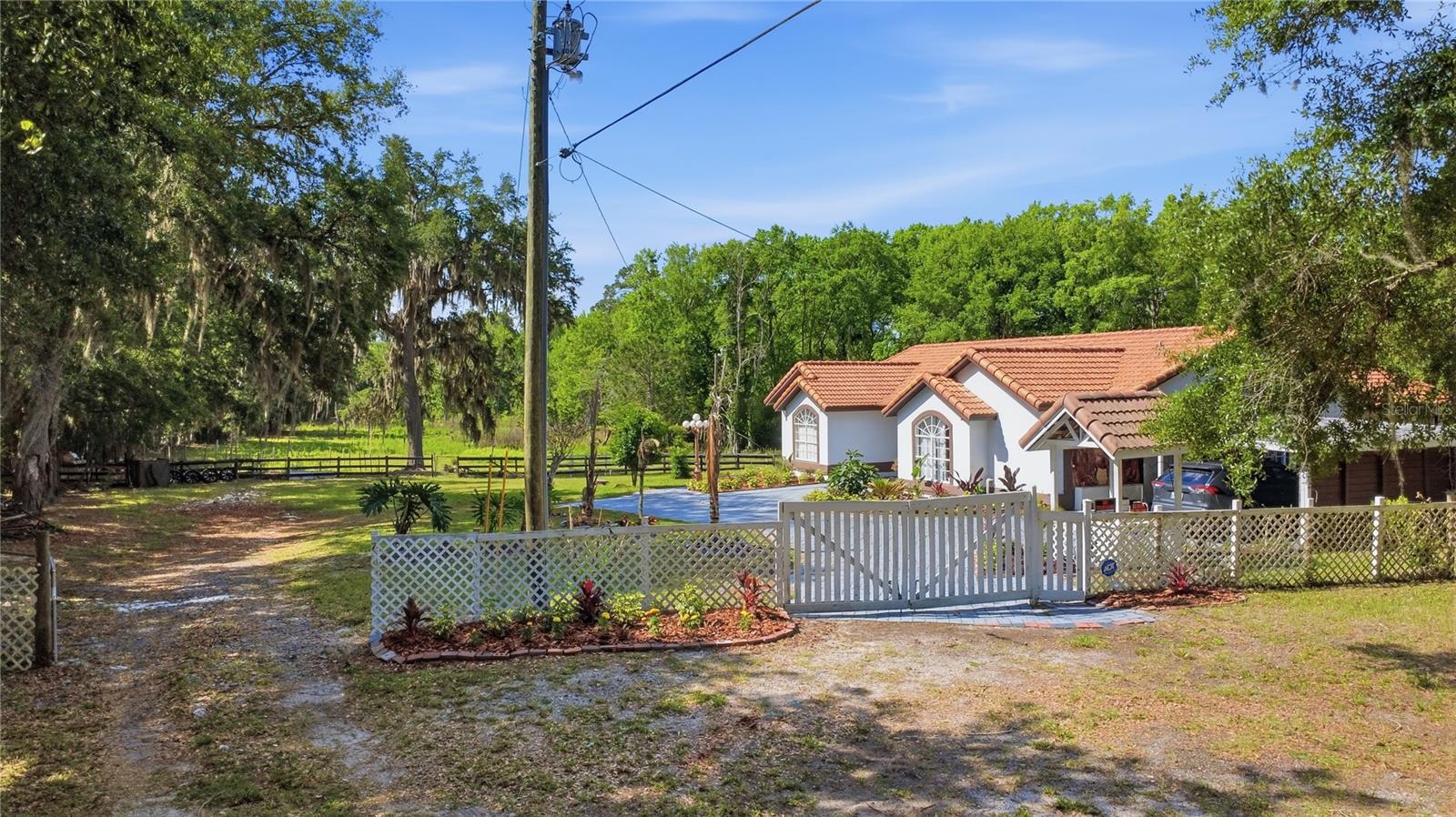Listing photo id 0 for 1898 Blackwelder Road