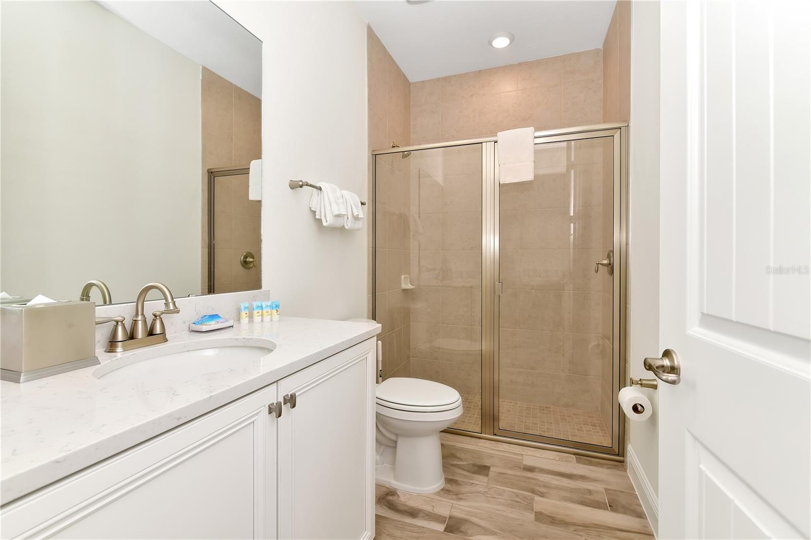 Image 10 of 12 For 8199 Coconut Place