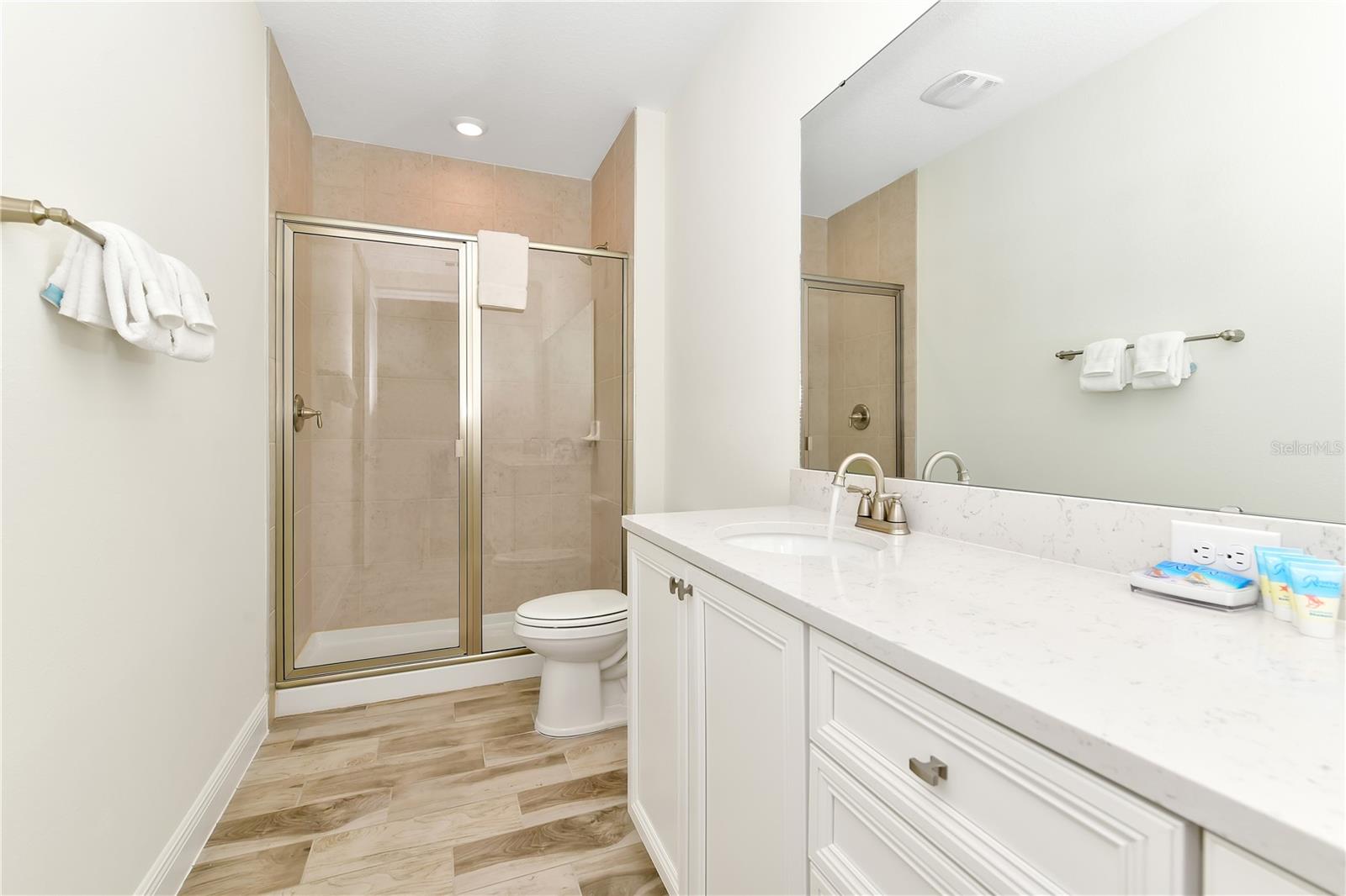 Image 12 of 12 For 8199 Coconut Place