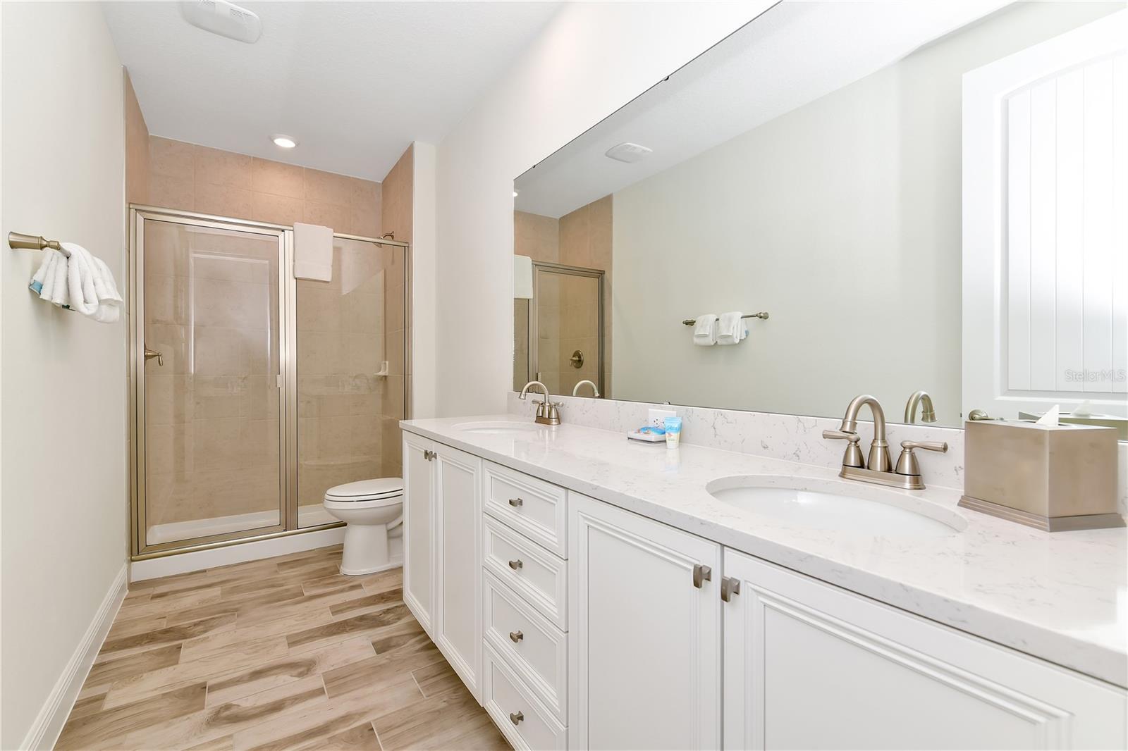 Image 7 of 12 For 8199 Coconut Place
