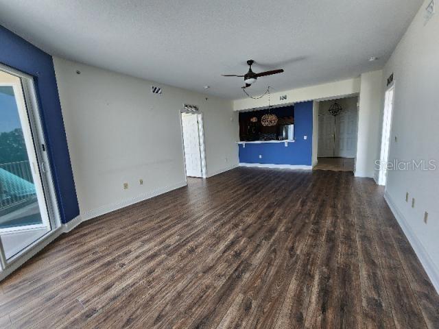 Image 5 of 16 For 2801 Ridgewood Avenue 403