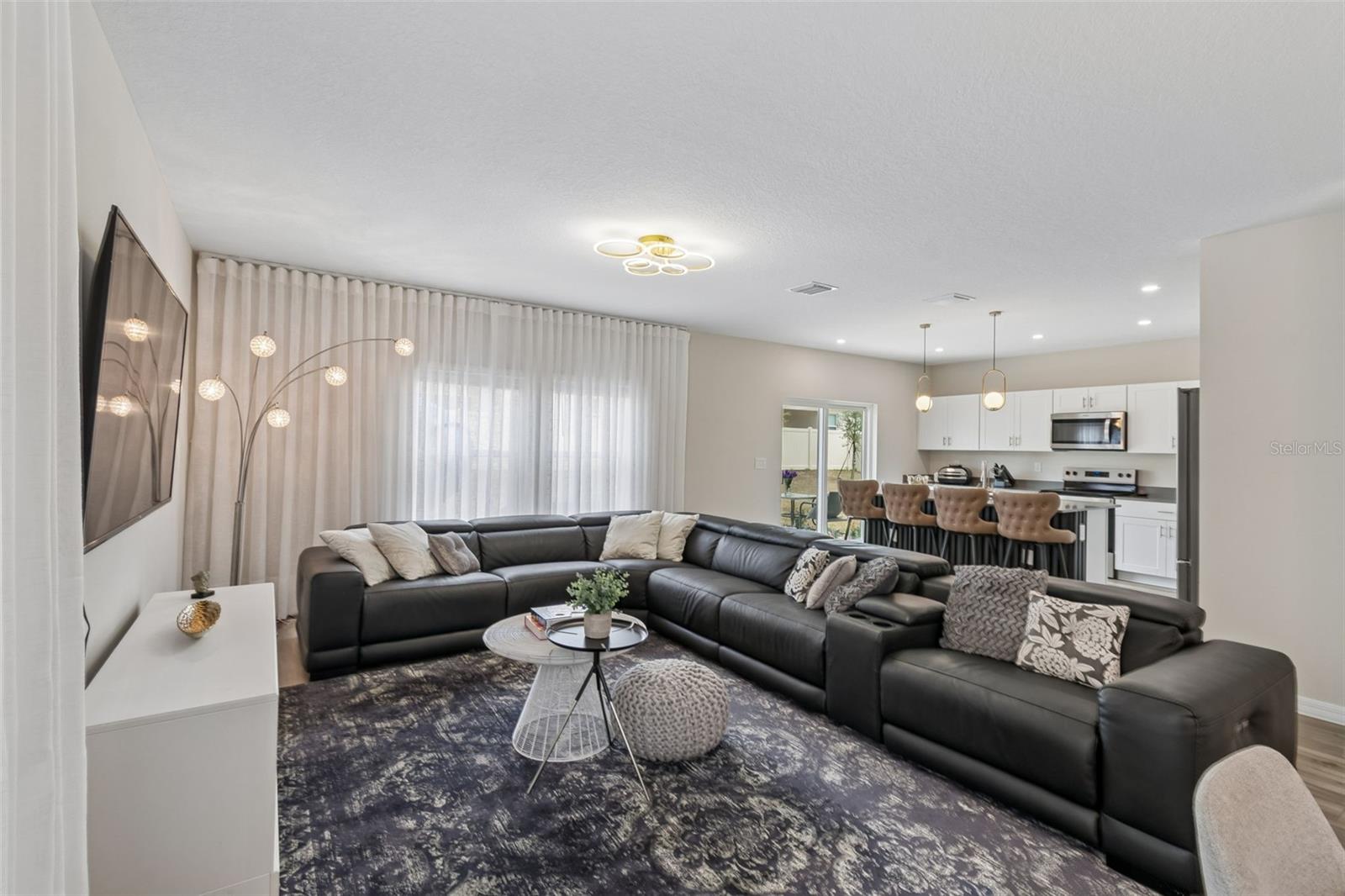 Image 14 of 90 For 4023 Gardenia Avenue