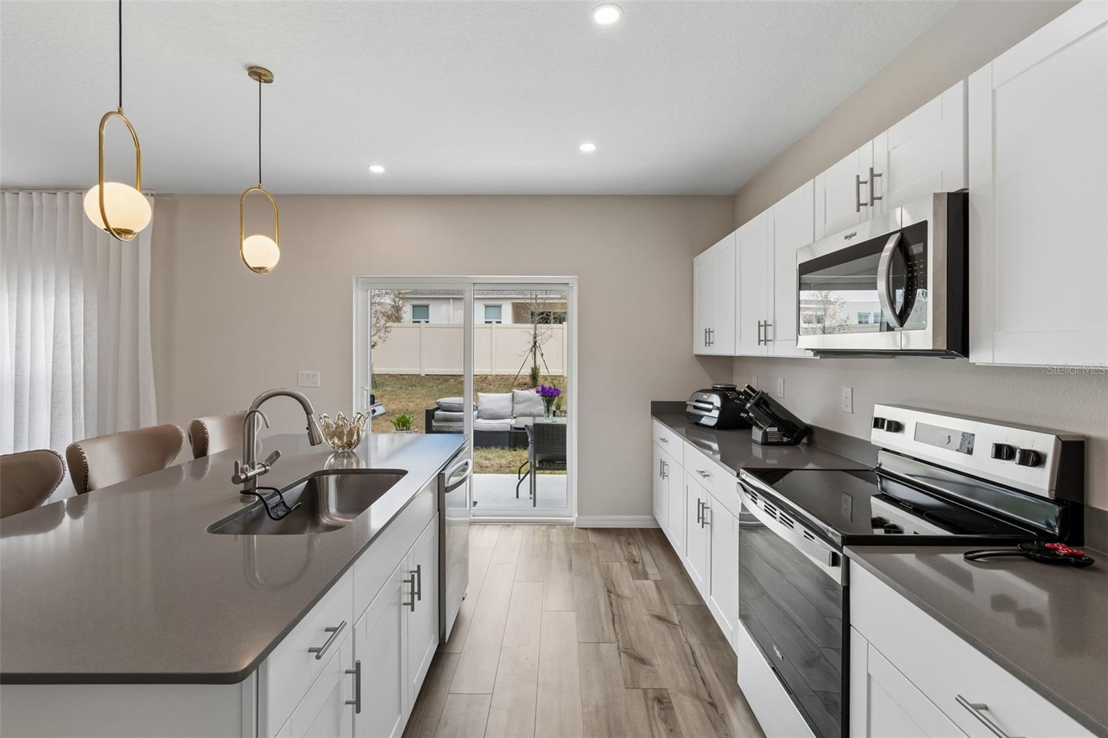 Image 23 of 90 For 4023 Gardenia Avenue
