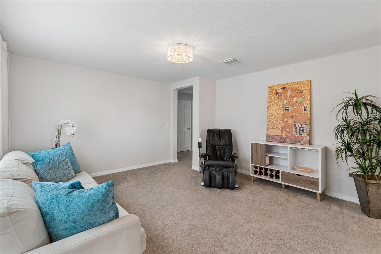 Image 32 of 90 For 4023 Gardenia Avenue