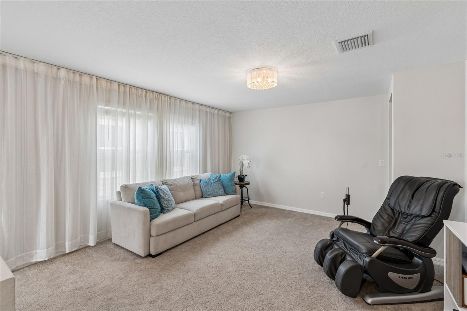 Image 33 of 90 For 4023 Gardenia Avenue