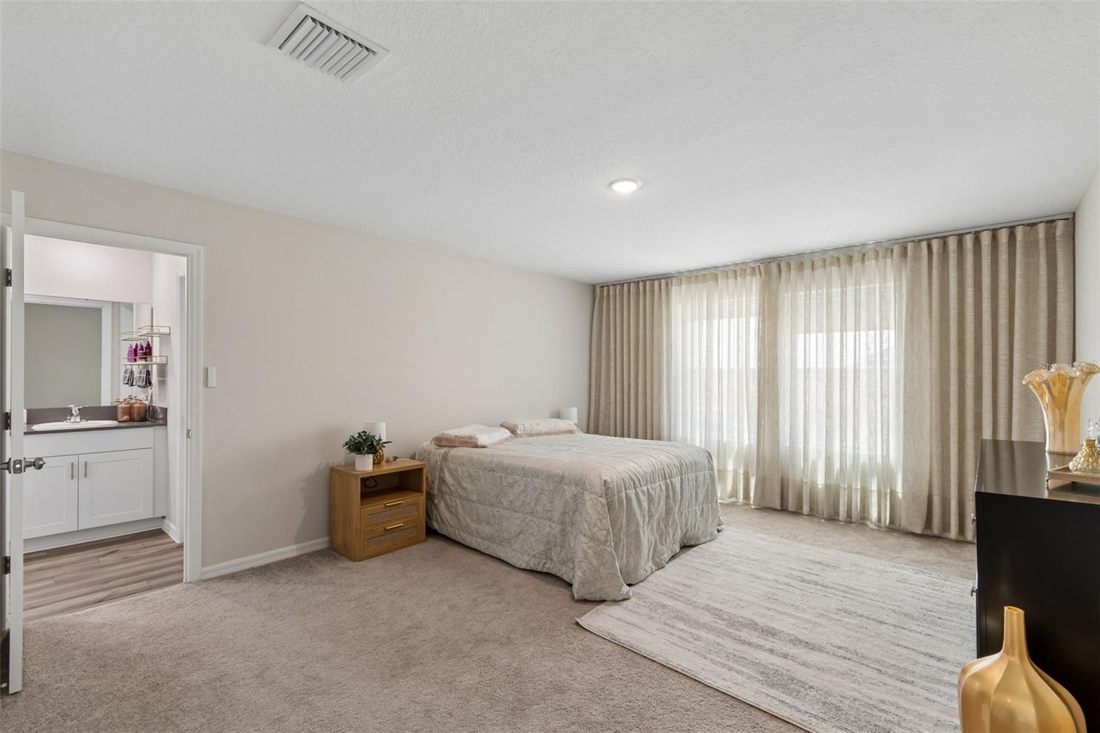 Image 46 of 90 For 4023 Gardenia Avenue