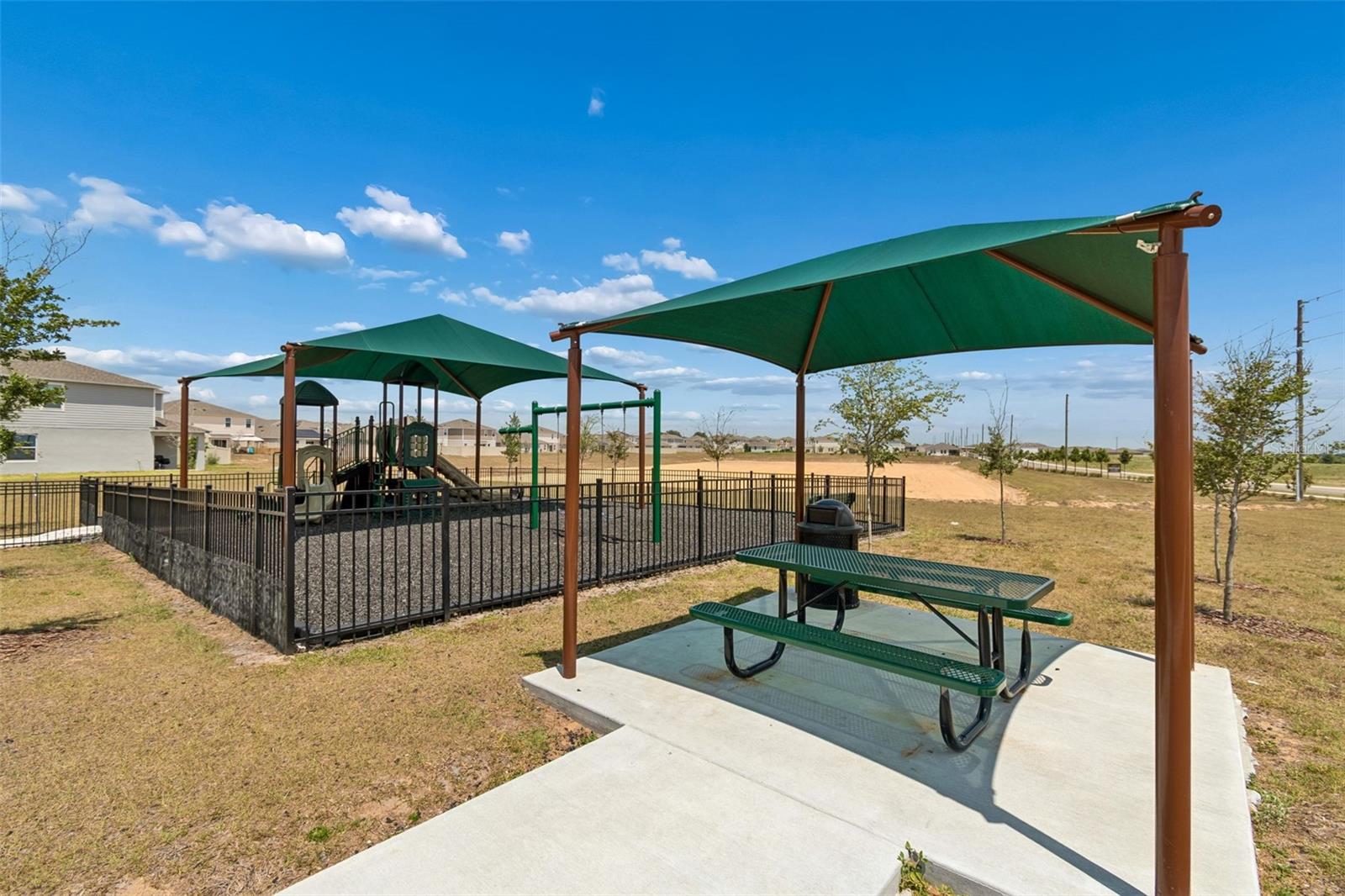 Image 72 of 90 For 4023 Gardenia Avenue