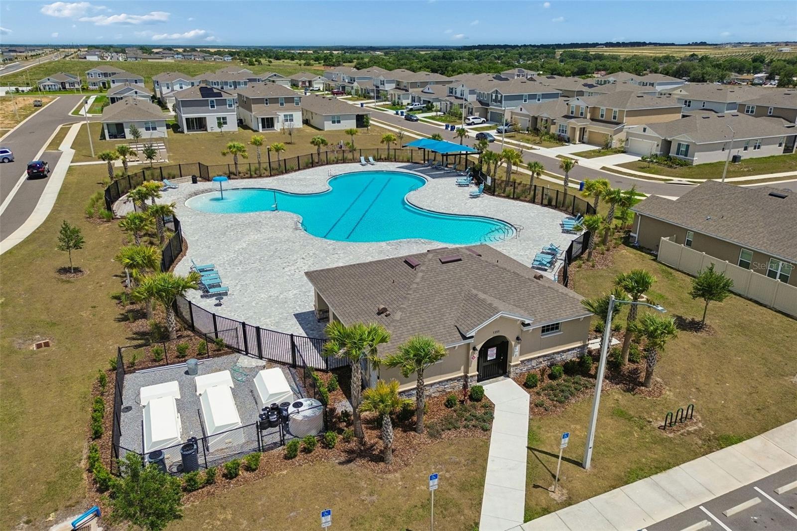 Image 74 of 90 For 4023 Gardenia Avenue